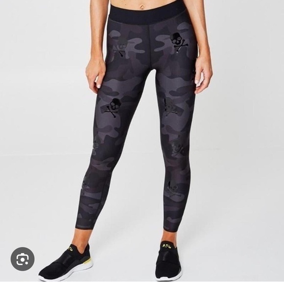 Ultracor Skull Camo Compressive‎ Leggings - Picture 1 of 9